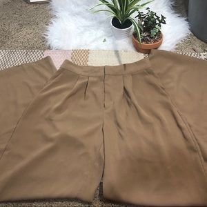 Pleated wide leg pants